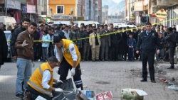 7 çocuk babasına sokak ortasında infaz