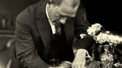 Seçmeli Arapça dersinde Atatürk'e özel bölüm