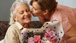 Kötü beslenme Alzheimer'ı tetikliyor