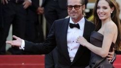 Angelina Jolie'yle seks kasedi Pitt'i harekete geçirdi