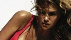 Kate Upton: Erkeklerin fantazisi olmak istemedim