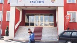 18 yıldır tek öğrencisi bile olmayan fakülte