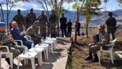 Siirt'te askerlerden türkü şöleni - Video