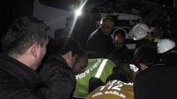 TEM Otoyolu'nda tırlar birbirine girdi