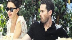 4 kamyon eşya ile kır düğünü