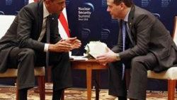 Obama açık mikrofona yakalandı