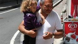 Reha Muhtar'ın çocuklarıyla kahvaltı keyfi
