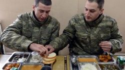 Askerin intiharına Can Dostu engel oluyor