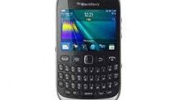 Blackberry yeni Curve 9320'yi tanıttı