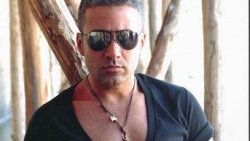 Emrah'ın gözü para pul görmüyor