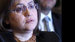 Bakan Fatma Şahin gözyaşlarına hakim olamadı