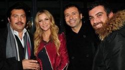 İvana'dan eski koca ve yeni sevgiliyle poz