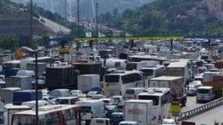 İstanbul trafiği yine kilitlendi