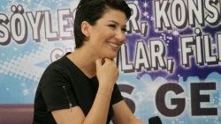 İclal Aydın'ın gözlerinde neden hep hüzün var