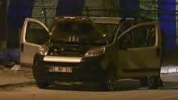 Van'da el bombası paniği