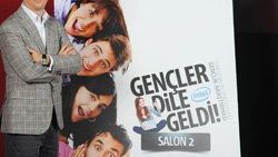 Gençler gözünü internetle açıyor
