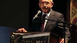 Kılıçdarıoğlu'ndan sanatçılara övgü