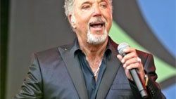 İstanbul Tom Jones'la coştu