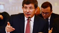 Davutoğlu: Filistin bayrağı da dalgalanmalı
