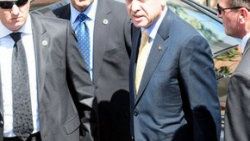 Erdoğan ve Cemil Çiçek nikah şahidi oldu