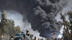 Afganistan'da camide intihar saldırısı