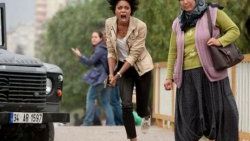 James Bond Skyfall filmindeki Adanalı teyze fenomen oldu