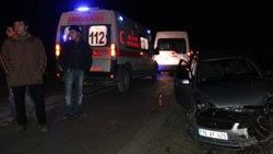 Ağrı'da iki otomobil çarpıştı: 6 yaralı