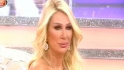 Sayan: Biz sevişemediğimiz adamın elini bırakıyor muyuz