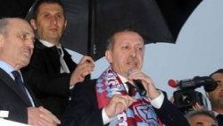 Başbakan Erdoğan'a Trabzon'da sevgi seli