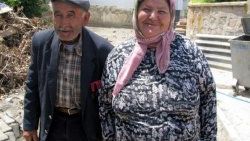 90 yaşında 14 kez evlendi