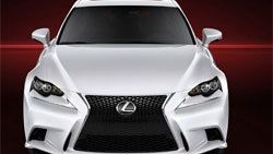 Lexus yeni IS modelini duyurdu