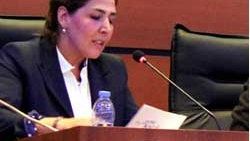 Üniversiteyi bitiren kızlar zengin koca peşinde