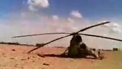 Suriye'de askeri helikopter düşürüldü