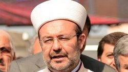 Diyanet İşleri Başkanı: Bu bir nevrotik hezeyandır