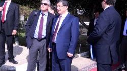 Davutoğlu Gazze'deyken İsrail Gazze'yi vurdu