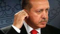 Erdoğan'dan Birand'ın eşi ve oğluna başsağlığı telefonu