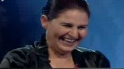 Temizlikçi kadın yarışmacının azmi - Video