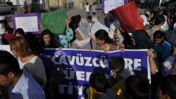 Şırnak tecavüze karşı ayaklandı