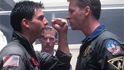 Tom Cruise şimdi de eski asker