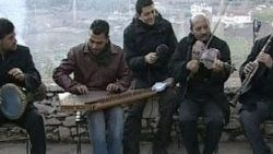Şirince kıyameti çalgı çengiyle bekledi