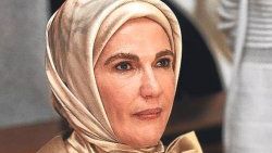 Emine Erdoğan: Velilerin gözü arkada kalmasın