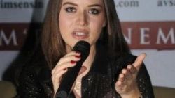 Fahriye Evcen: Mahsun coşmuş
