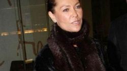 Hülya Avşar: Bakma lann