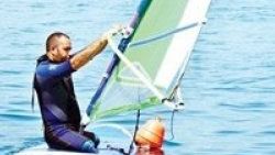Bacakları yok ama rüzgar sörfü yapıyor