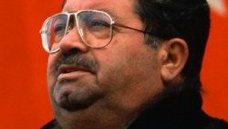 Özal'ın dişleri ve tırnakları incelenecek