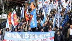İki sendika iş bıraktı