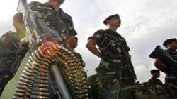 Filipinler'de 10 asker öldü