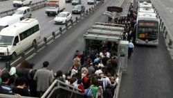 Beylikdüzü'ne metrobüs seferleri başladı