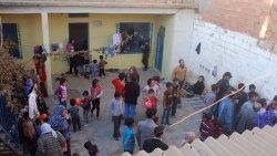 110 kişi aynı evde yaşıyor