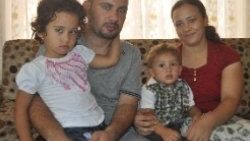 Suriye'de işkence gören Sedat Sakin ailesine kavuştu